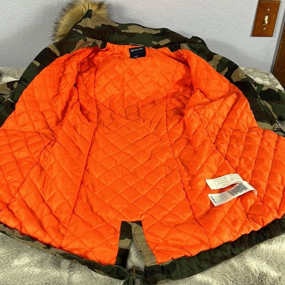 True Religion Jacket w/ Removable Hood (M/L) - Picture 6 of 9